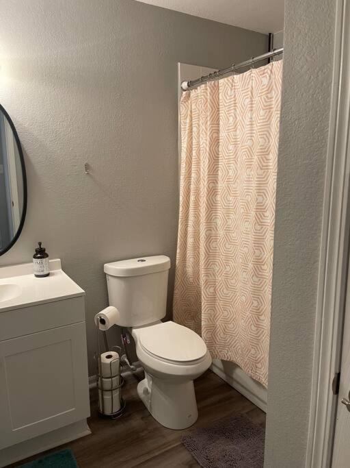 The Irene - 2 Bedroom Apt In Quilt Town, Usa Hamilton Exterior photo